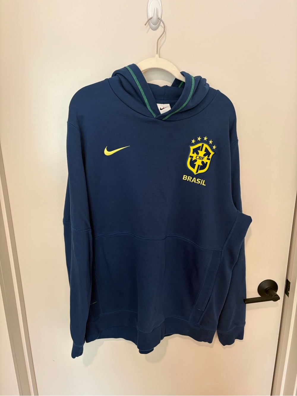 Nike Brasil Brazil CBF Soccer Blue Hooded Sweatshirt Pockets Cotton Warm Men’s